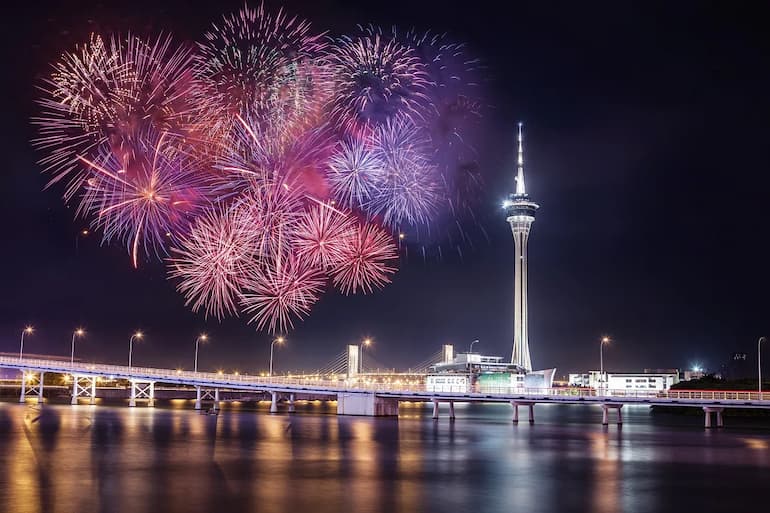 A Macao è legale giocare a poker e al casinò