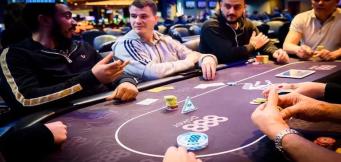 Un tavolo di 888poker