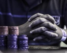 Un giocatore di poker