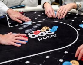 Un tavolo di 888poker