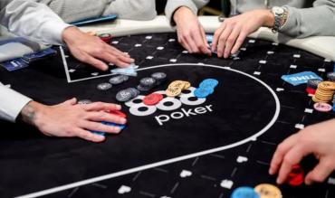 Un tavolo di 888poker