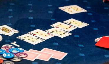  Progetto di scala bilaterale aperta